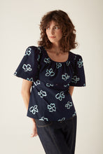 Load image into Gallery viewer, Cara Top Floral