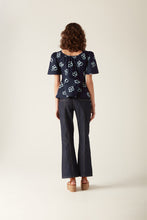 Load image into Gallery viewer, Cara Top Floral