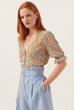 Load image into Gallery viewer, Mini Bloom Floral Puff Sleeve Top
