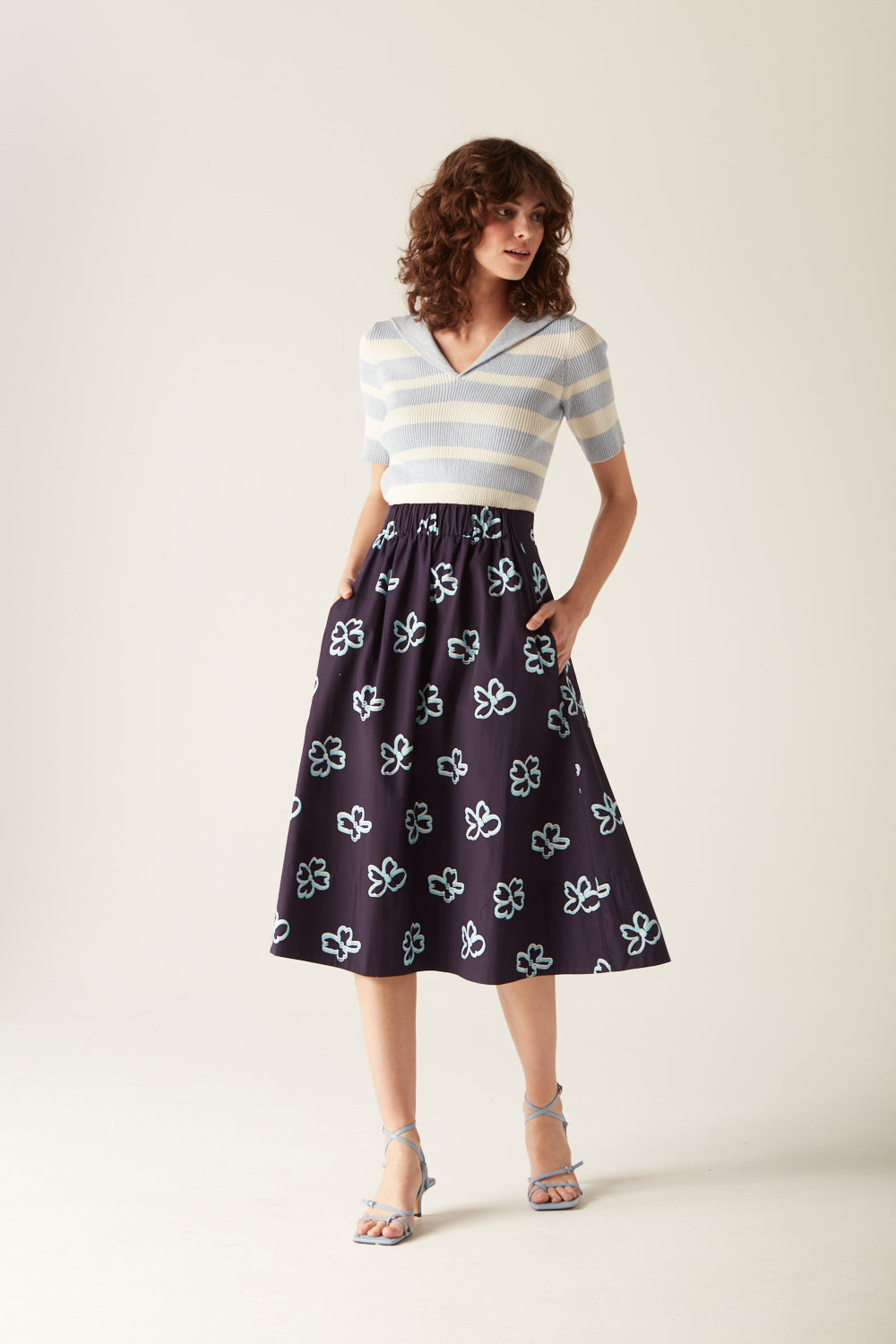 Niki Elasticated Waist Skirt Navy Floral