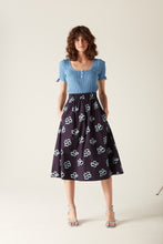 Load image into Gallery viewer, Niki Elasticated Waist Skirt Navy Floral
