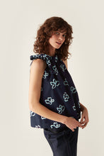 Load image into Gallery viewer, Blaire Top Navy Floral
